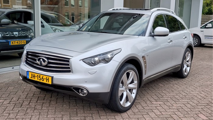 Infiniti QX70
