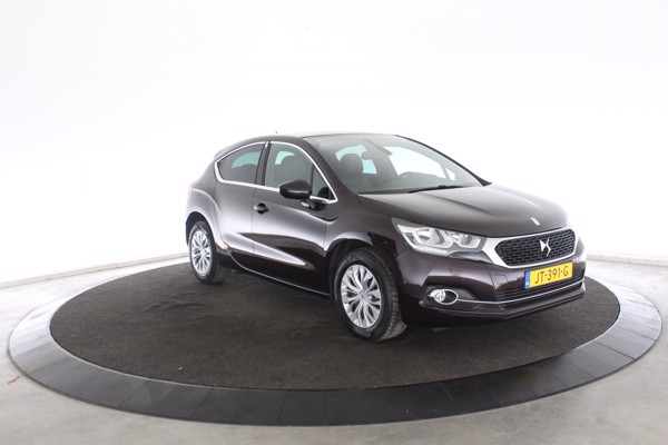 DS 4