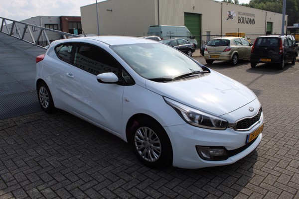 Kia Pro_cee'd (2013 - 2018)