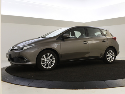 Toyota Auris Touring Sports 1.8 Hybrid Executive