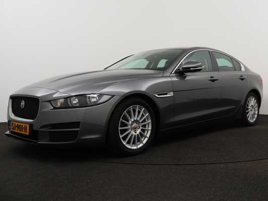 Jaguar XE Pure E-Performace