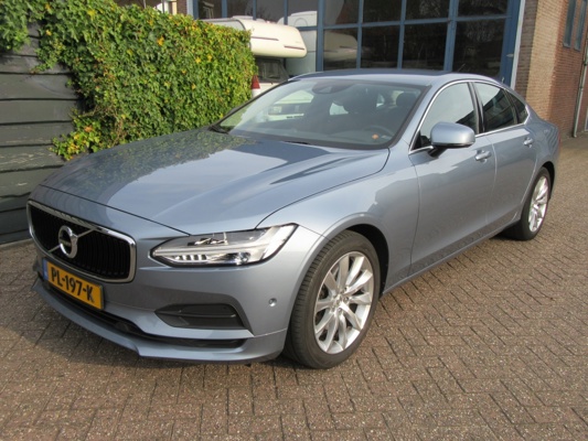Volvo S90 T8 Core AWD