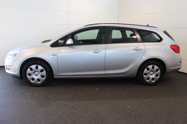 Opel Astra Sports Tourer (2010 - 2016)