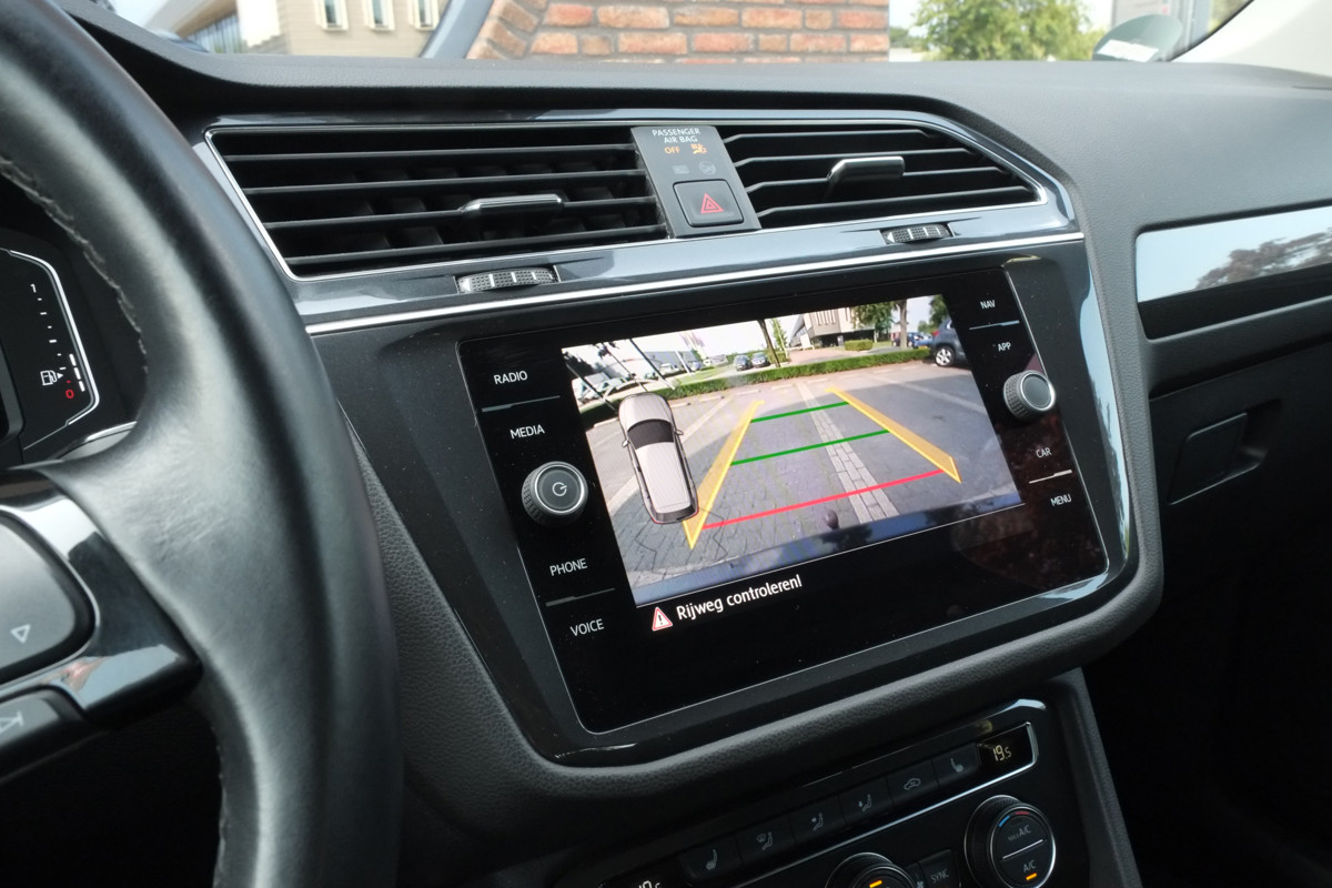 Volkswagen Tiguan Allspace 2.0 TDI 4Motion 240 pk Highline detail11.jpg