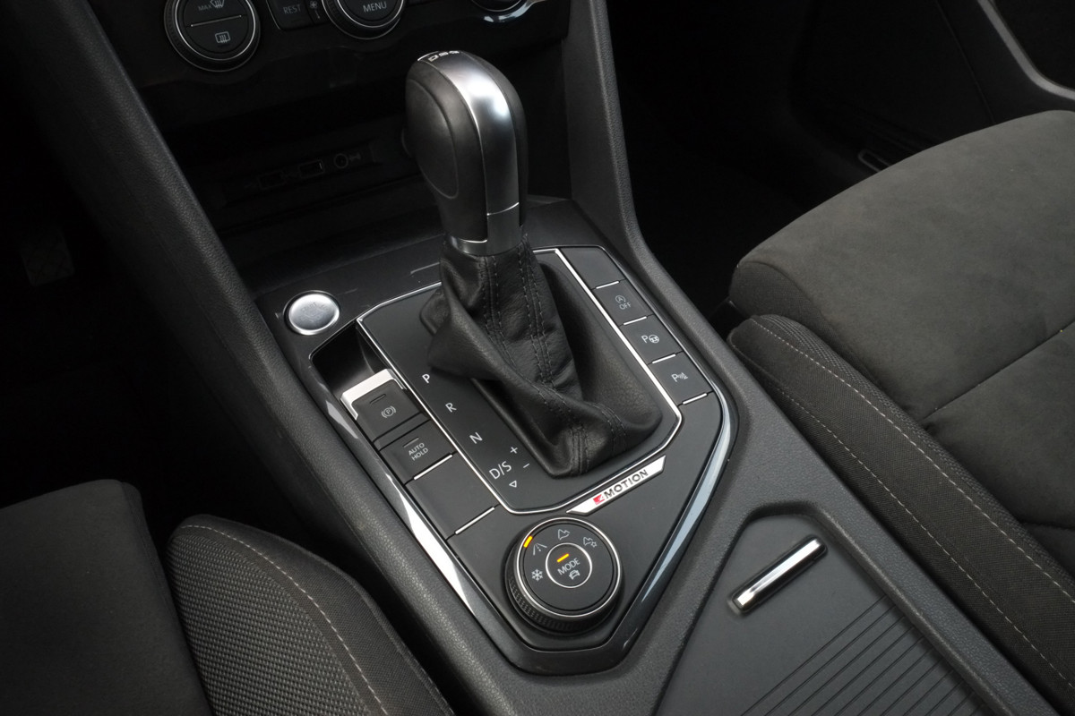 Volkswagen Tiguan Allspace 2.0 TDI 4Motion 240 pk Highline detail14.jpg