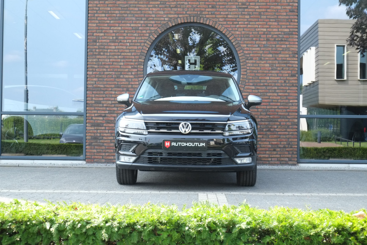 Volkswagen Tiguan Allspace 2.0 TDI 4Motion 240 pk Highline detail3.jpg