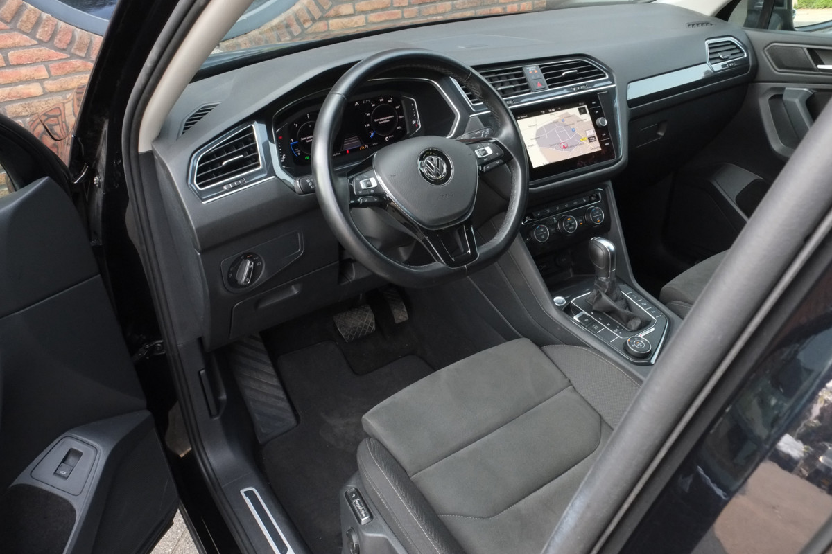 Volkswagen Tiguan Allspace 2.0 TDI 4Motion 240 pk Highline detail5.jpg