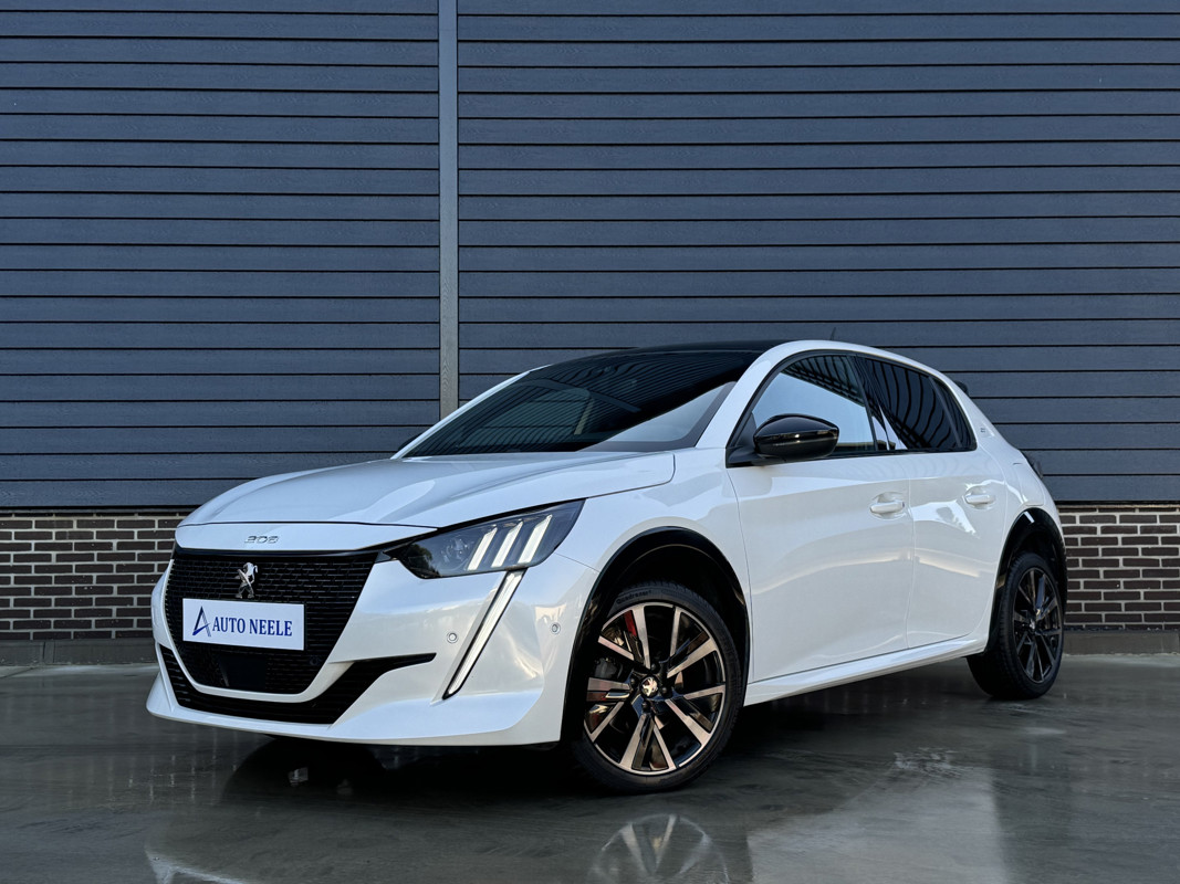 Peugeot 208 1.2 PureTech 130 pk GT Automaat detail4.jpg