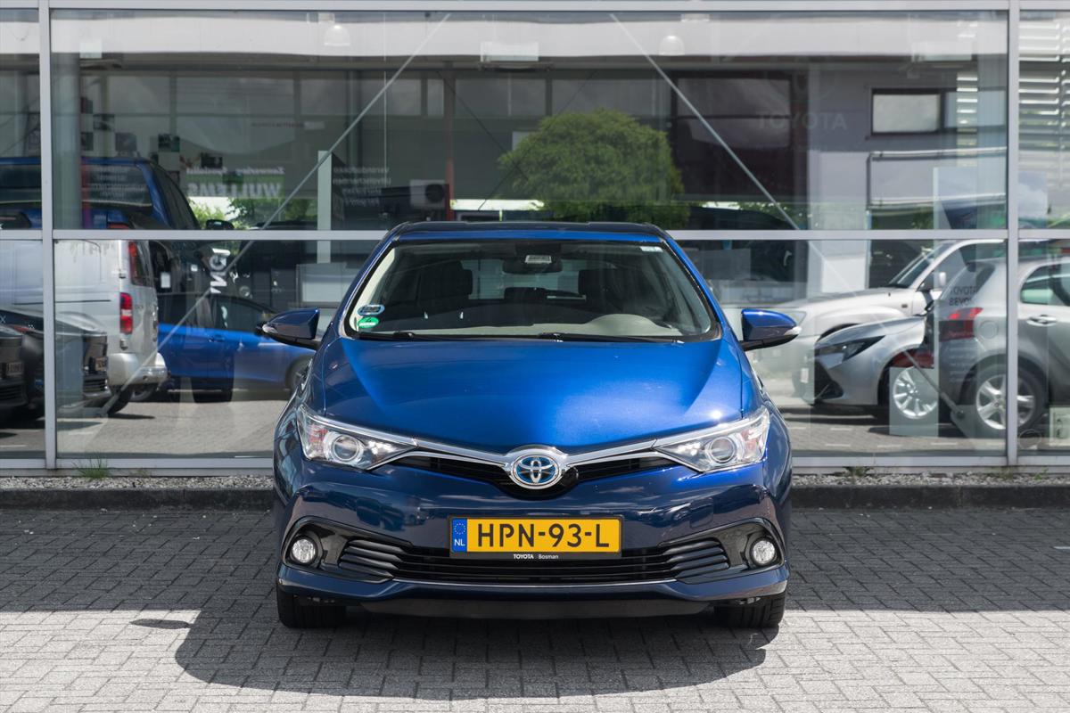 Toyota Auris 1.8 Hybrid CVT Business Plus detail12.jpg