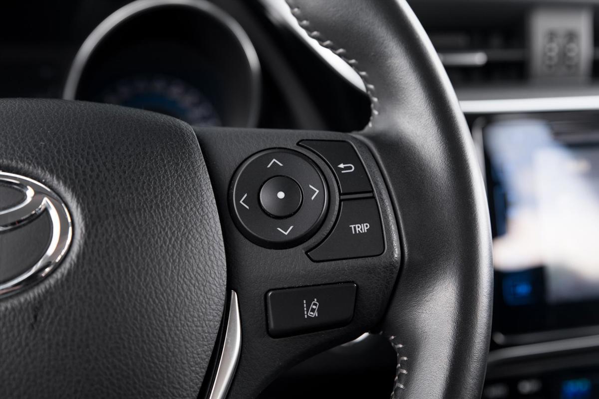 Toyota Auris 1.8 Hybrid CVT Business Plus detail30.jpg