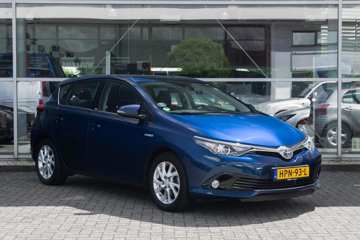 Toyota Auris 1.8 Hybrid CVT Business Plus detail6.jpg