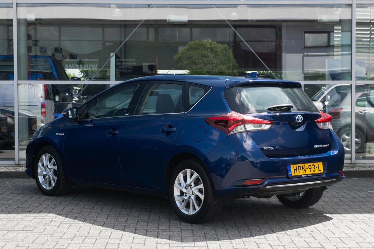 Toyota Auris 1.8 Hybrid CVT Business Plus detail7.jpg