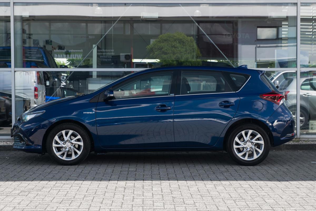Toyota Auris 1.8 Hybrid CVT Business Plus detail8.jpg