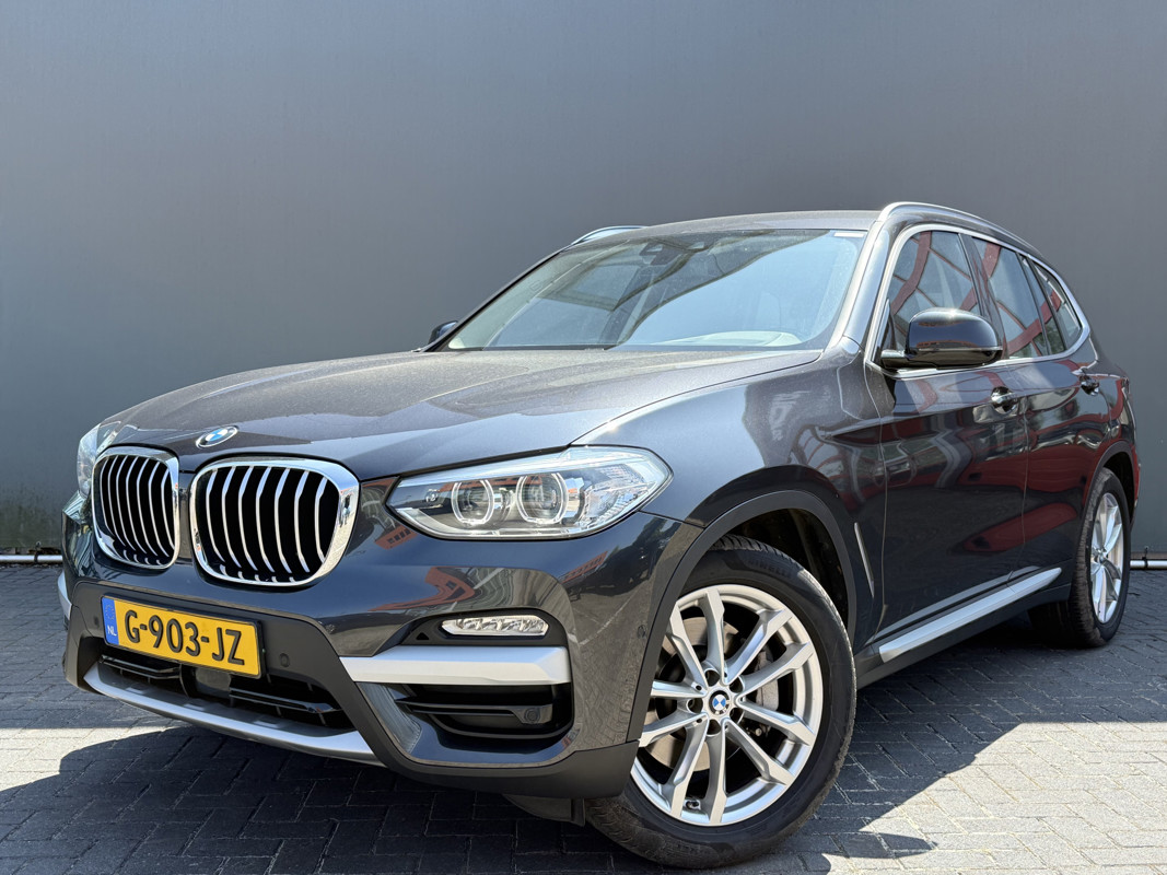 BMW X3 BWJ 2018 xDrive30i 252 PK High Executive detail0.jpg