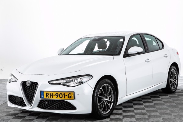 Alfa Romeo Giulia